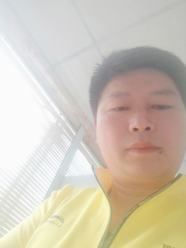 山男的第一张照片--昆山父母相亲团